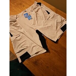 NWT~MagcoMsen~Men's Quick Dry~Cargo/Hiking Shorts~Zipper Pockets~Lightweight~38